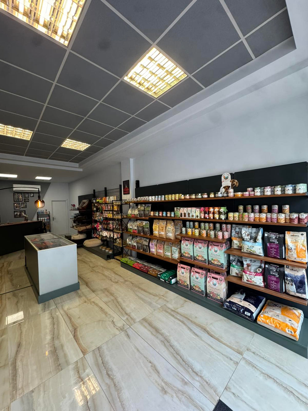 Магазин снимка